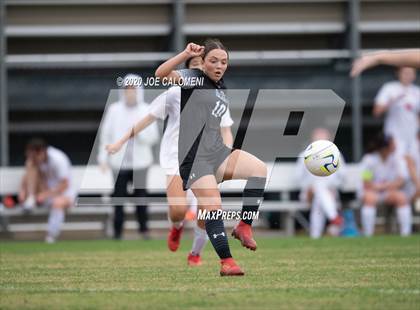 Thumbnail 3 in Lee [Robert E.] vs Alamo Heights (NEISD Soccer Showcase) photogallery.