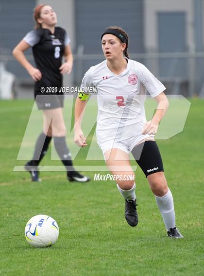 Thumbnail 2 in Lee [Robert E.] vs Alamo Heights (NEISD Soccer Showcase) photogallery.