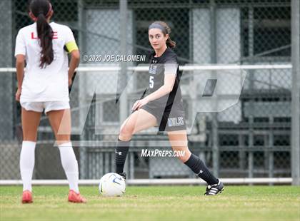Thumbnail 2 in Lee [Robert E.] vs Alamo Heights (NEISD Soccer Showcase) photogallery.