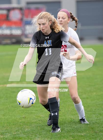 Thumbnail 3 in Lee [Robert E.] vs Alamo Heights (NEISD Soccer Showcase) photogallery.