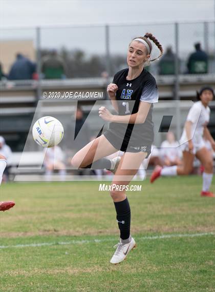 Thumbnail 2 in Lee [Robert E.] vs Alamo Heights (NEISD Soccer Showcase) photogallery.