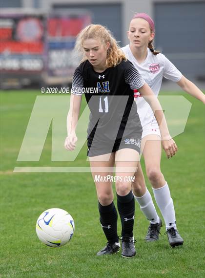 Thumbnail 1 in Lee [Robert E.] vs Alamo Heights (NEISD Soccer Showcase) photogallery.