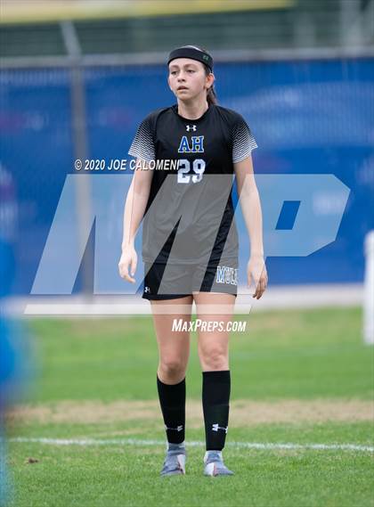 Thumbnail 3 in Lee [Robert E.] vs Alamo Heights (NEISD Soccer Showcase) photogallery.