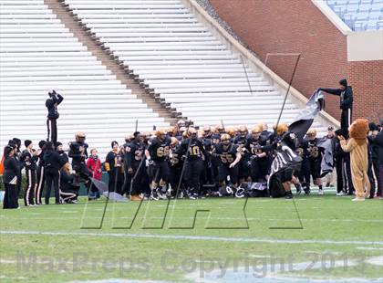 Thumbnail 1 in Shelby vs. Southwest Onslow (NCHSAA 2A Final) photogallery.