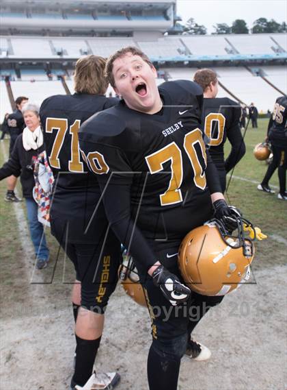 Thumbnail 3 in Shelby vs. Southwest Onslow (NCHSAA 2A Final) photogallery.