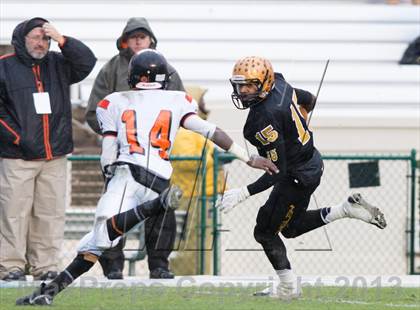 Thumbnail 3 in Shelby vs. Southwest Onslow (NCHSAA 2A Final) photogallery.