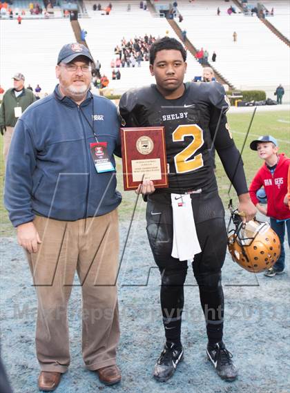 Thumbnail 2 in Shelby vs. Southwest Onslow (NCHSAA 2A Final) photogallery.
