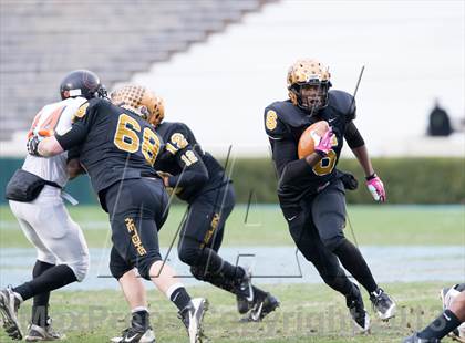 Thumbnail 1 in Shelby vs. Southwest Onslow (NCHSAA 2A Final) photogallery.