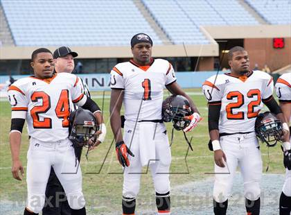 Thumbnail 3 in Shelby vs. Southwest Onslow (NCHSAA 2A Final) photogallery.