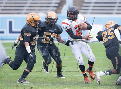 Thumbnail 1 in Shelby vs. Southwest Onslow (NCHSAA 2A Final) photogallery.