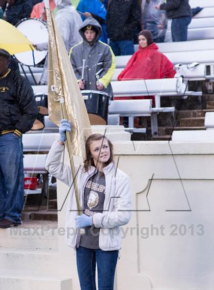 Thumbnail 2 in Shelby vs. Southwest Onslow (NCHSAA 2A Final) photogallery.