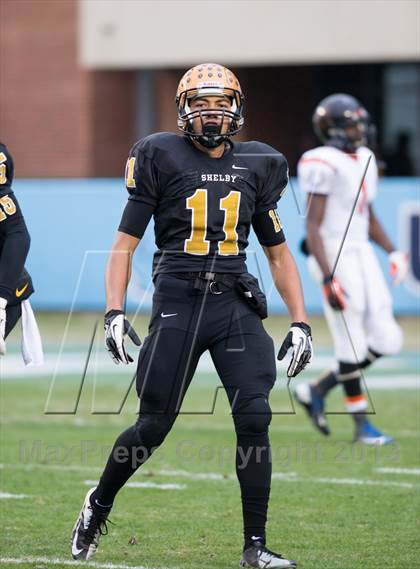 Thumbnail 2 in Shelby vs. Southwest Onslow (NCHSAA 2A Final) photogallery.