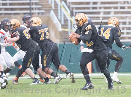 Thumbnail 2 in Shelby vs. Southwest Onslow (NCHSAA 2A Final) photogallery.