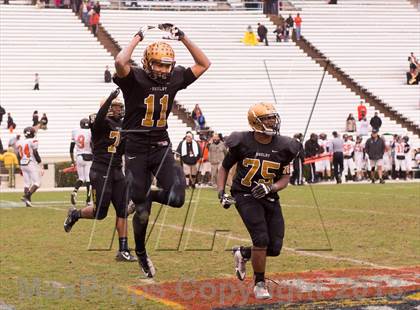 Thumbnail 1 in Shelby vs. Southwest Onslow (NCHSAA 2A Final) photogallery.