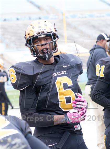 Thumbnail 3 in Shelby vs. Southwest Onslow (NCHSAA 2A Final) photogallery.