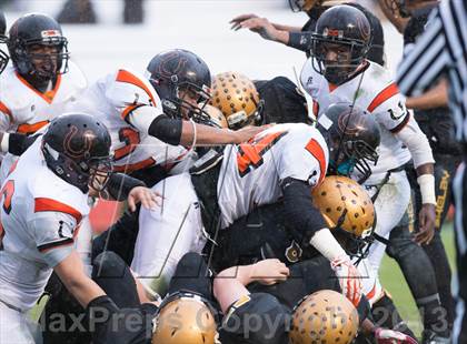 Thumbnail 1 in Shelby vs. Southwest Onslow (NCHSAA 2A Final) photogallery.