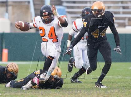 Thumbnail 2 in Shelby vs. Southwest Onslow (NCHSAA 2A Final) photogallery.