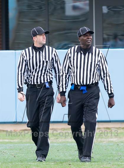 Thumbnail 2 in Shelby vs. Southwest Onslow (NCHSAA 2A Final) photogallery.