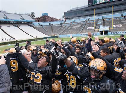 Thumbnail 2 in Shelby vs. Southwest Onslow (NCHSAA 2A Final) photogallery.