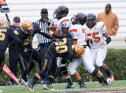 Thumbnail 3 in Shelby vs. Southwest Onslow (NCHSAA 2A Final) photogallery.