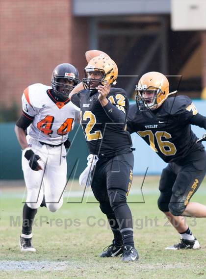 Thumbnail 3 in Shelby vs. Southwest Onslow (NCHSAA 2A Final) photogallery.