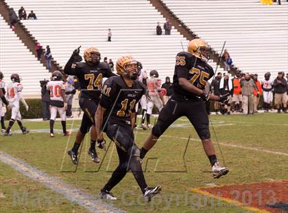 Thumbnail 3 in Shelby vs. Southwest Onslow (NCHSAA 2A Final) photogallery.