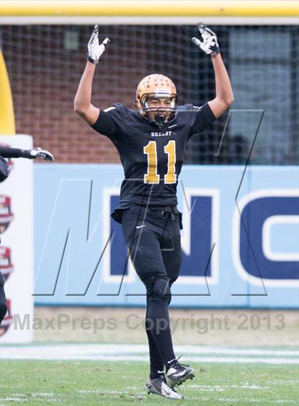 Thumbnail 1 in Shelby vs. Southwest Onslow (NCHSAA 2A Final) photogallery.