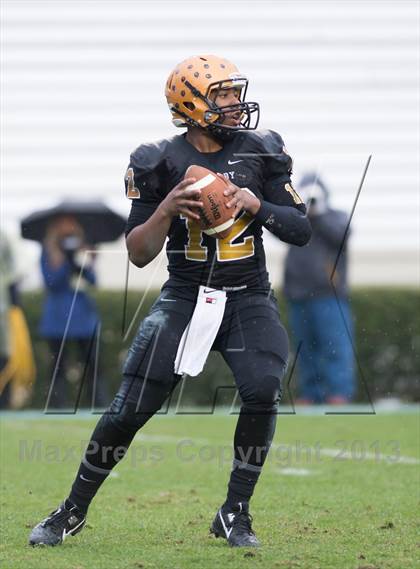 Thumbnail 1 in Shelby vs. Southwest Onslow (NCHSAA 2A Final) photogallery.