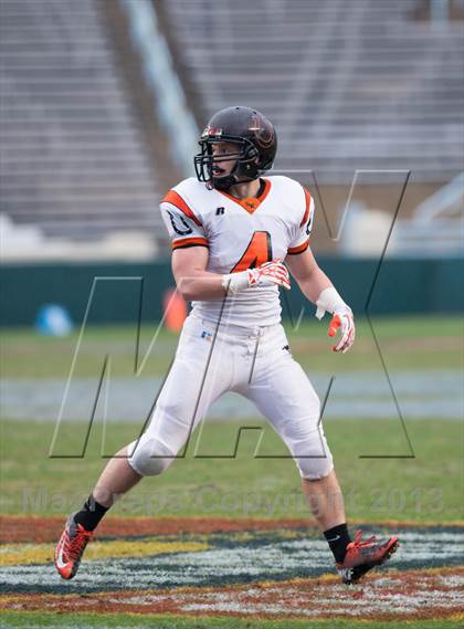 Thumbnail 3 in Shelby vs. Southwest Onslow (NCHSAA 2A Final) photogallery.