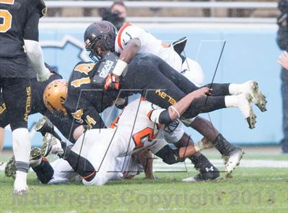 Thumbnail 3 in Shelby vs. Southwest Onslow (NCHSAA 2A Final) photogallery.
