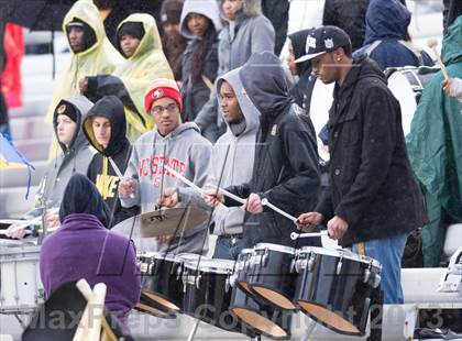 Thumbnail 2 in Shelby vs. Southwest Onslow (NCHSAA 2A Final) photogallery.