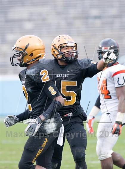 Thumbnail 1 in Shelby vs. Southwest Onslow (NCHSAA 2A Final) photogallery.