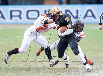 Thumbnail 3 in Shelby vs. Southwest Onslow (NCHSAA 2A Final) photogallery.