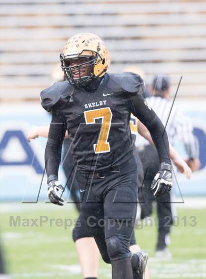 Thumbnail 2 in Shelby vs. Southwest Onslow (NCHSAA 2A Final) photogallery.