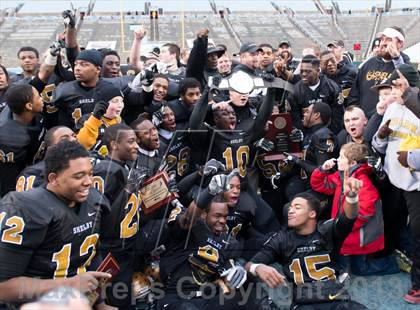 Thumbnail 2 in Shelby vs. Southwest Onslow (NCHSAA 2A Final) photogallery.