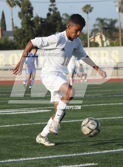 Thumbnail 3 in Tulare Union @ Valencia (CIF Southern Regional D2 Quarterfinal) photogallery.