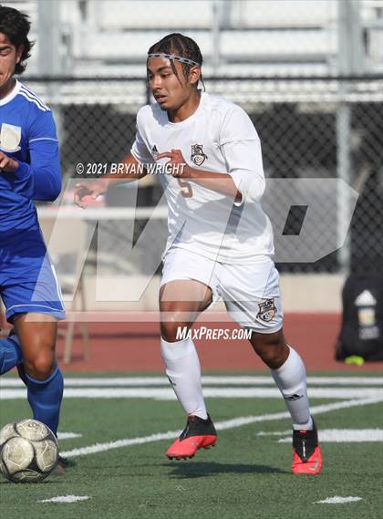 Thumbnail 1 in Tulare Union @ Valencia (CIF Southern Regional D2 Quarterfinal) photogallery.