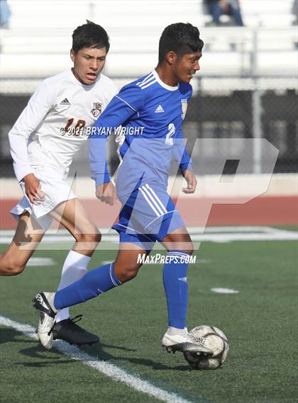 Thumbnail 1 in Tulare Union @ Valencia (CIF Southern Regional D2 Quarterfinal) photogallery.