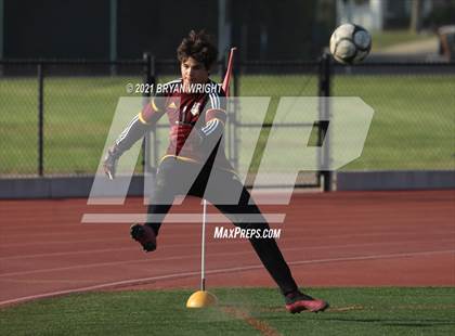 Thumbnail 3 in Tulare Union @ Valencia (CIF Southern Regional D2 Quarterfinal) photogallery.