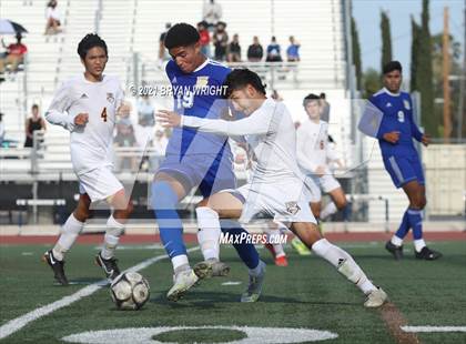 Thumbnail 3 in Tulare Union @ Valencia (CIF Southern Regional D2 Quarterfinal) photogallery.