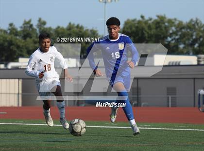 Thumbnail 2 in Tulare Union @ Valencia (CIF Southern Regional D2 Quarterfinal) photogallery.