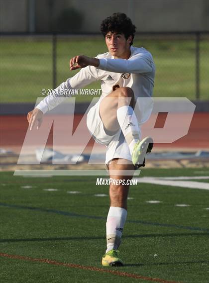 Thumbnail 2 in Tulare Union @ Valencia (CIF Southern Regional D2 Quarterfinal) photogallery.