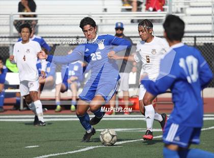 Thumbnail 2 in Tulare Union @ Valencia (CIF Southern Regional D2 Quarterfinal) photogallery.