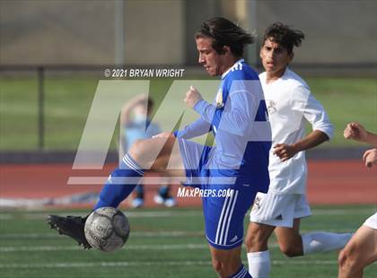 Thumbnail 1 in Tulare Union @ Valencia (CIF Southern Regional D2 Quarterfinal) photogallery.