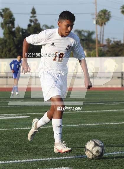 Thumbnail 1 in Tulare Union @ Valencia (CIF Southern Regional D2 Quarterfinal) photogallery.
