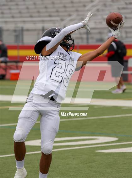 Thumbnail 3 in Del Oro @ Jesuit (CIF SJS D1 Quarterfinal Playoff) photogallery.