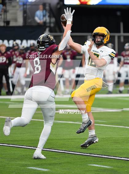 Thumbnail 1 in Bishop Manogue vs Faith Lutheran (NIAA 5A Div. II State Final) photogallery.