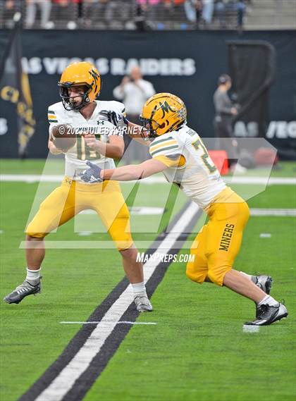 Thumbnail 1 in Bishop Manogue vs Faith Lutheran (NIAA 5A Div. II State Final) photogallery.