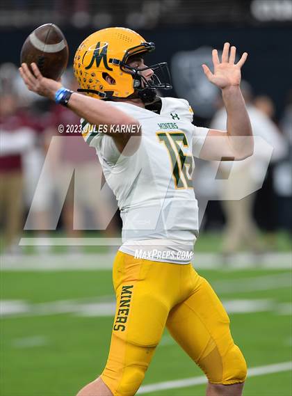 Thumbnail 3 in Bishop Manogue vs Faith Lutheran (NIAA 5A Div. II State Final) photogallery.