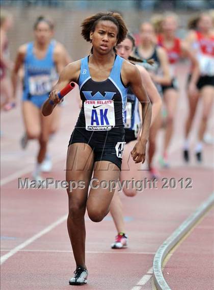Thumbnail 2 in Penn Relays (4x800 Heats - Event 103) photogallery.